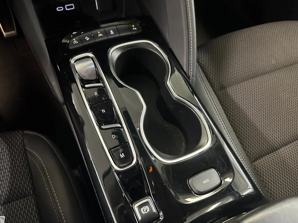 Used 2023 Cinnabar Metallic Buick Preferred image 17