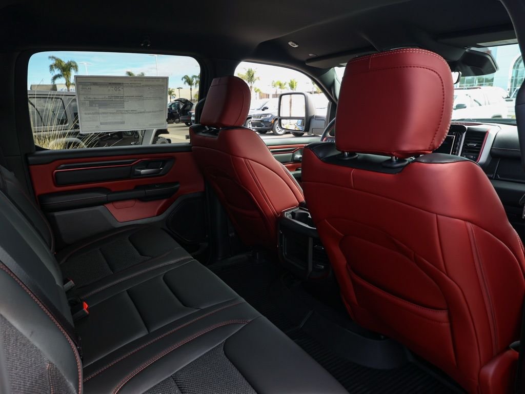 New 2026 Diamond Black Crystal Pearl-Coat Exterior Paint RAM Rebel image 15