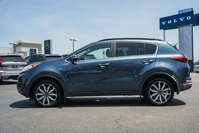 Used 2018 Blue Kia EX image 4