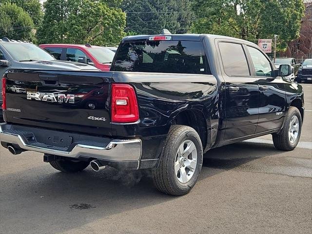 New 2026 Diamond Black Crystal Pearl-Coat Exterior Paint RAM BIG HORN image 7