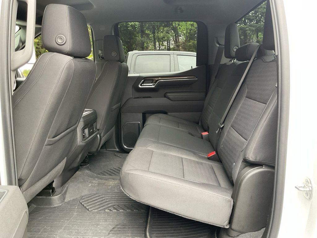 Used 2025 White Chevrolet LT Trail Boss image 29