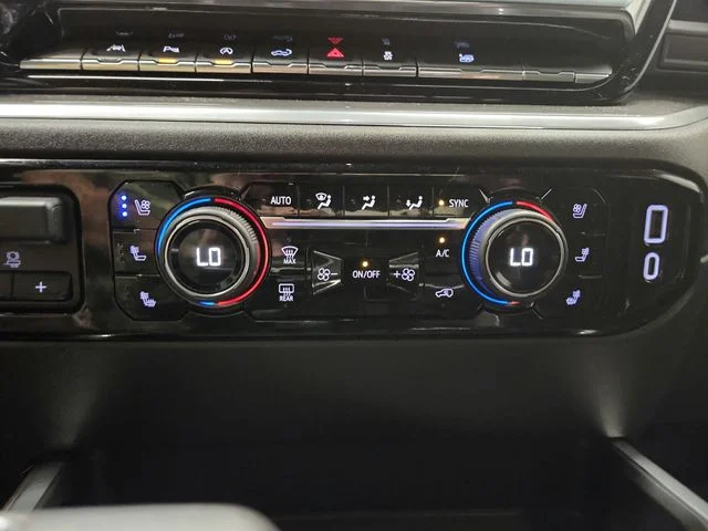 Used 2024 Black Chevrolet High Country image 24