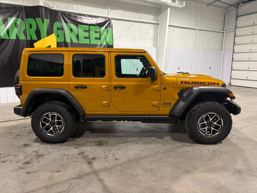 New 2026 Goldilocks Exterior Paint Jeep Rubicon image 4