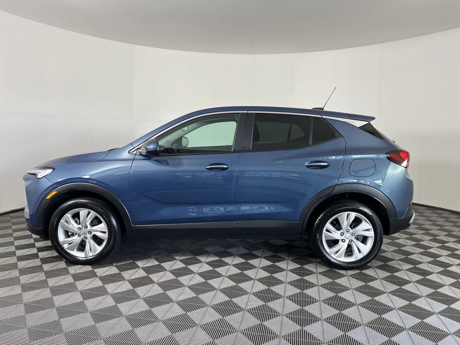 Used 2025 Ocean Blue Metallic Buick Preferred image 26