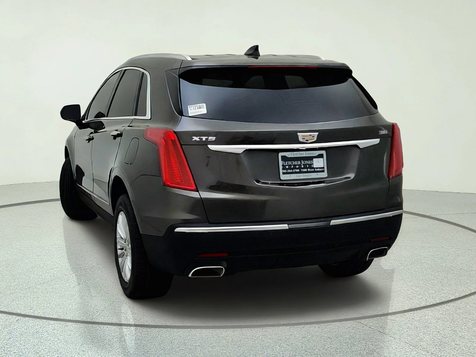 Used 2019 DARK MOCHA Cadillac FWD image 11