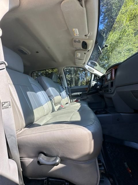 Used 2006 Bright Silver Metallic Dodge SLT image 25