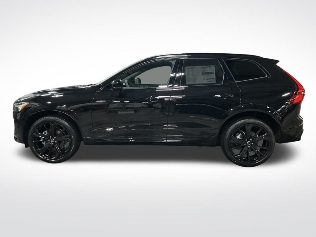 New 2026 Black Volvo B5 Ultra Black Edition image 8