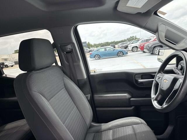 Used 2023 Northsky Blue Metallic Chevrolet Custom image 11