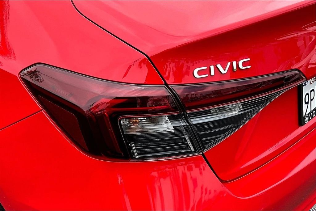 Used 2025  Honda LX image 23