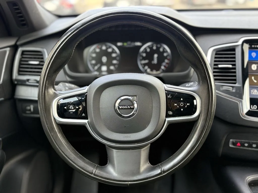 Used 2020 Crystal White Volvo T5 Momentum image 15