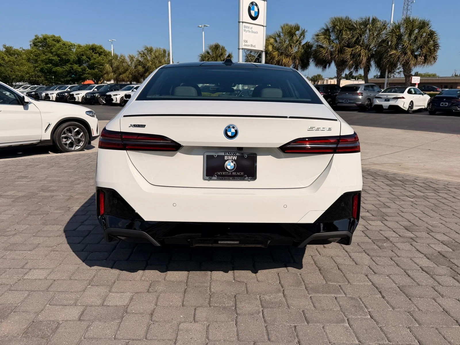 2026 BMW 5 Series 550e - Photo 10