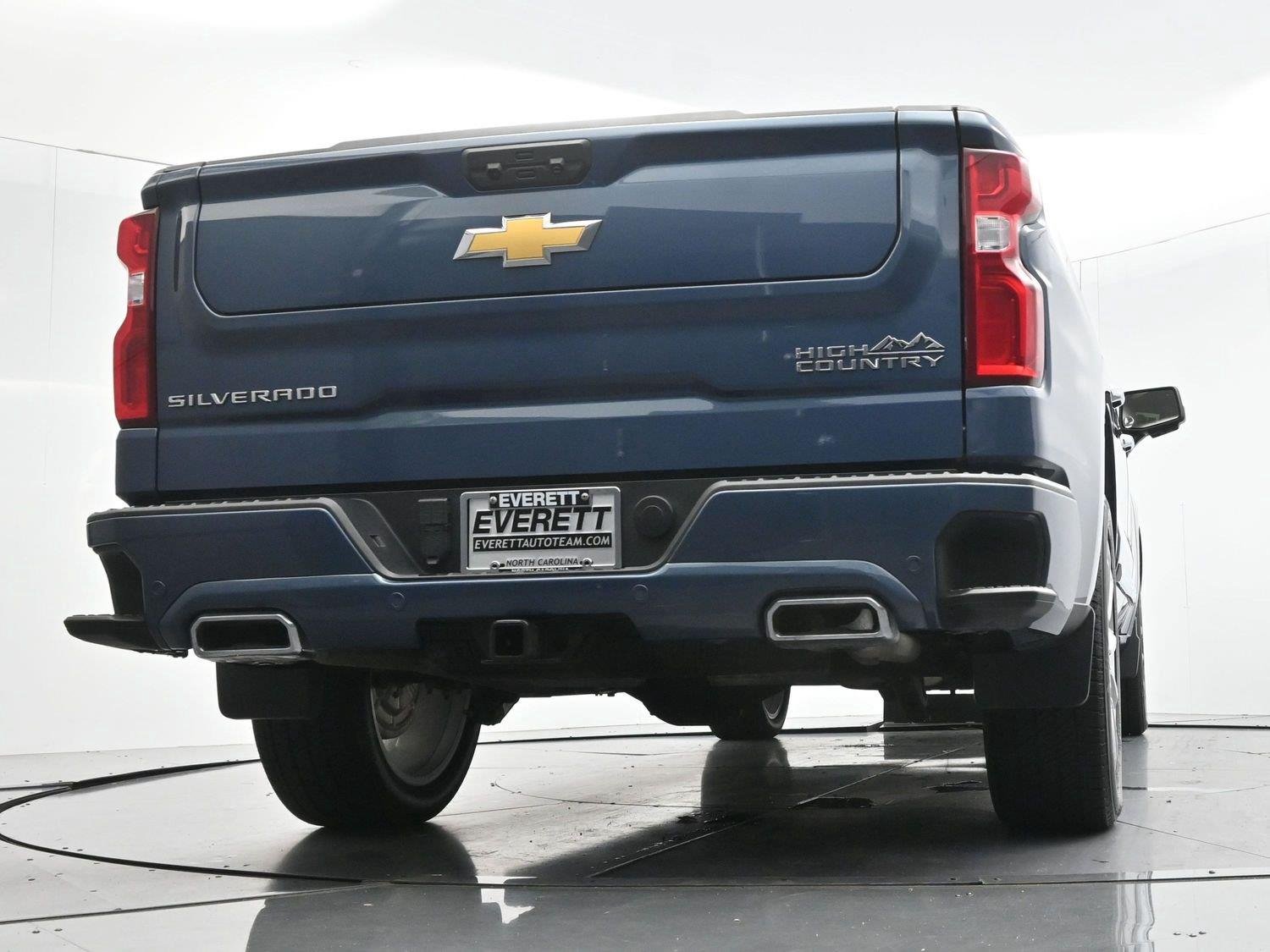 Used 2024 Lakeshore Blue Metallic Chevrolet High Country image 51