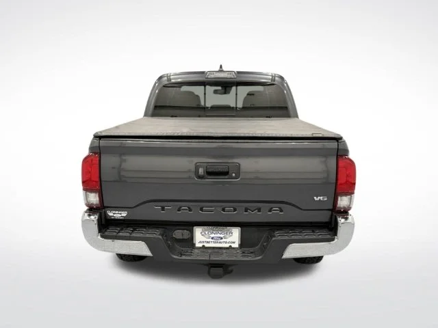 Used 2021 Gray Toyota SR5 image 9