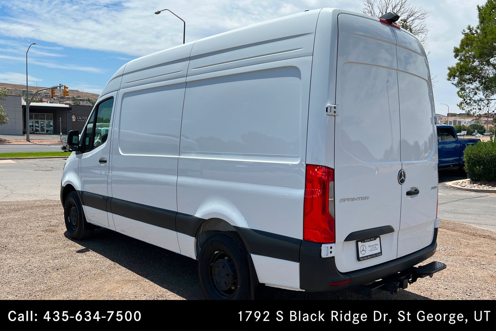 Used 2026 Arctic White Mercedes-Benz  image 3