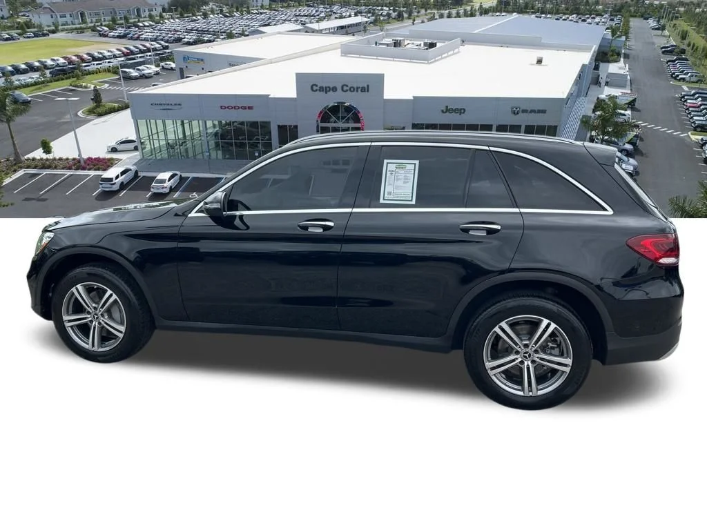 Used 2022 Black Mercedes-Benz GLC 300 image 7