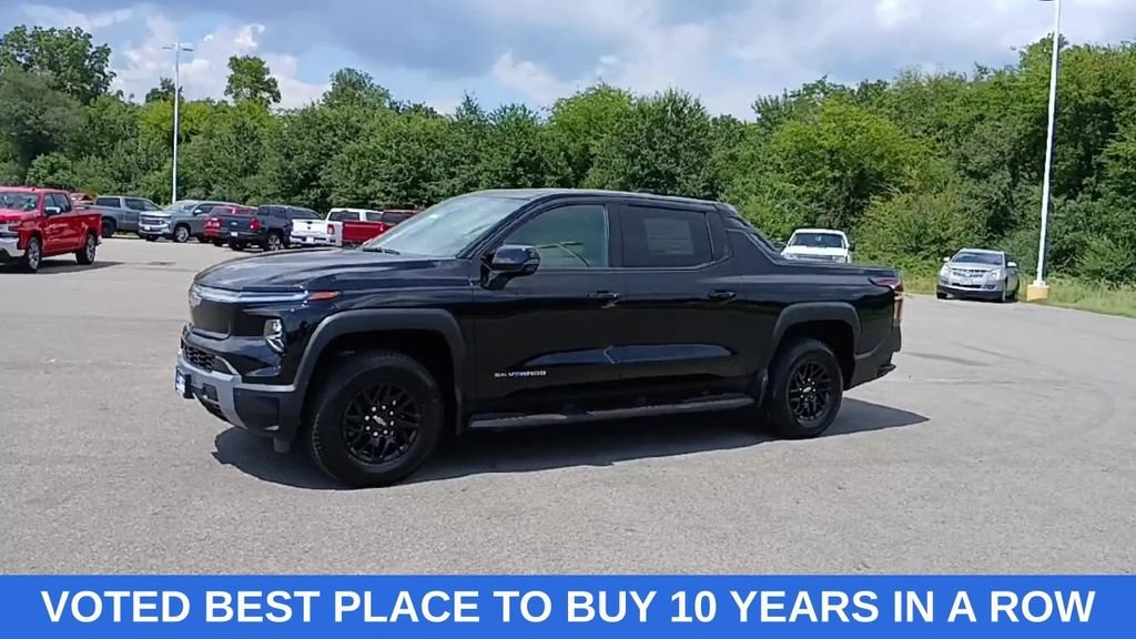 2026 Chevrolet Silverado EV LT - Photo 4