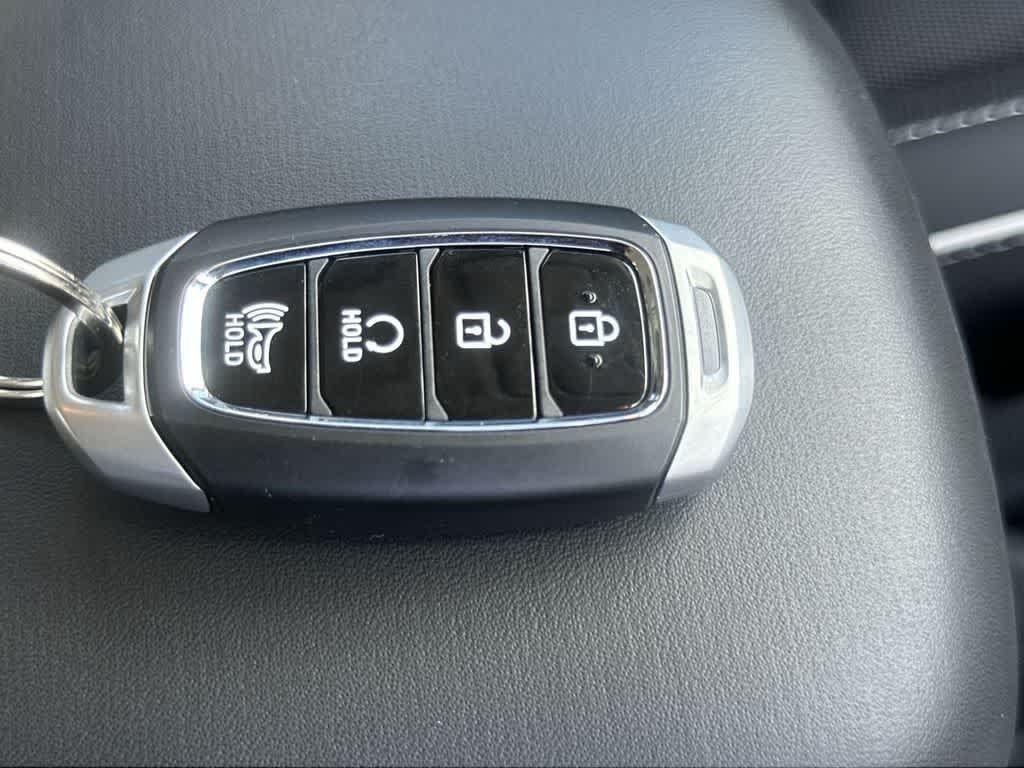 Used 2024 Lunar White Hyundai Limited image 20