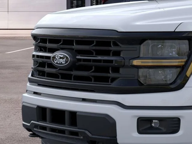 New 2026 Oxford White Ford XLT image 17