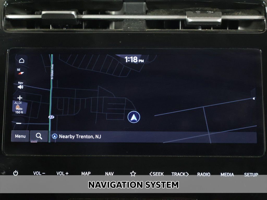 Certified Used 2024 Black Hyundai SEL image 3