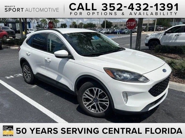 Used 2020 White Ford SEL image 1