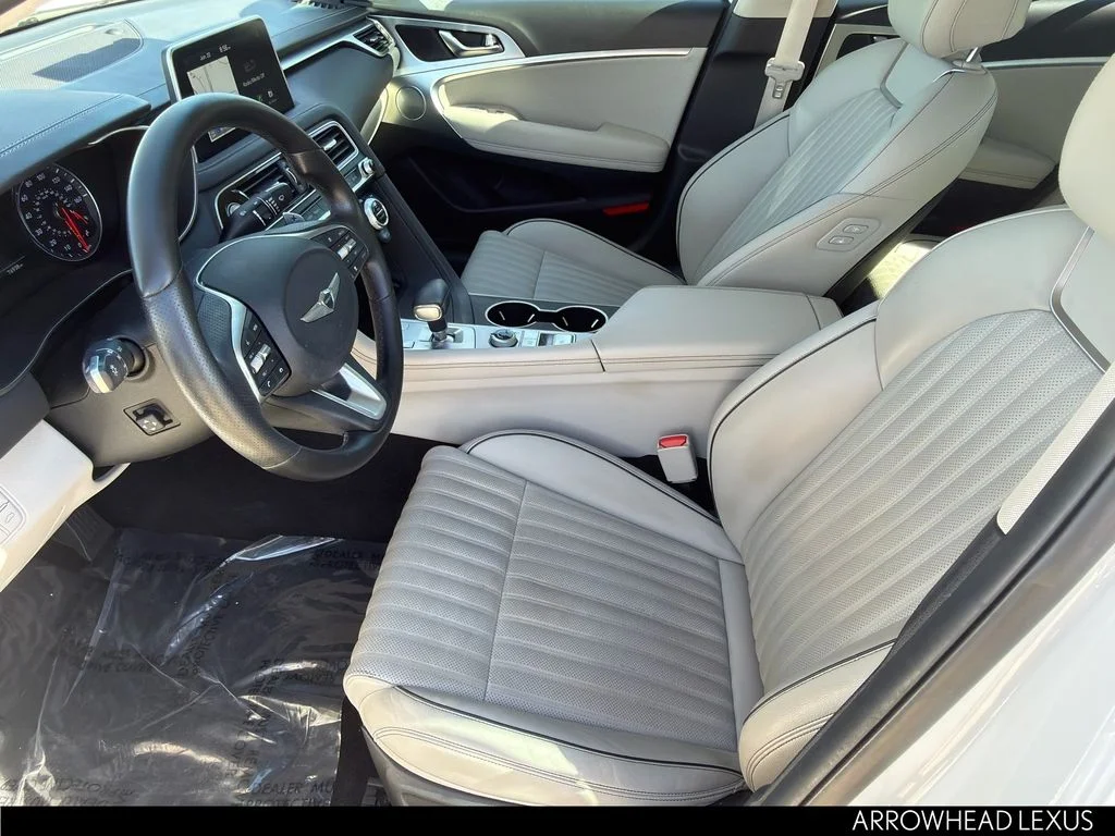 Used 2021 White Genesis 2.0T image 15