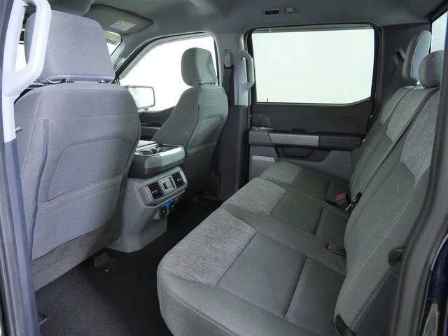 Used 2023 Blue Ford XLT image 17