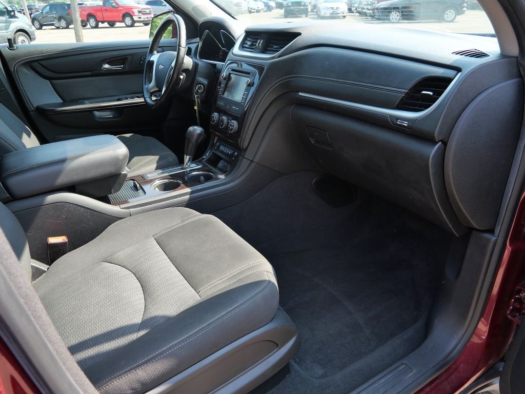 Used 2016 Red Chevrolet LT image 11