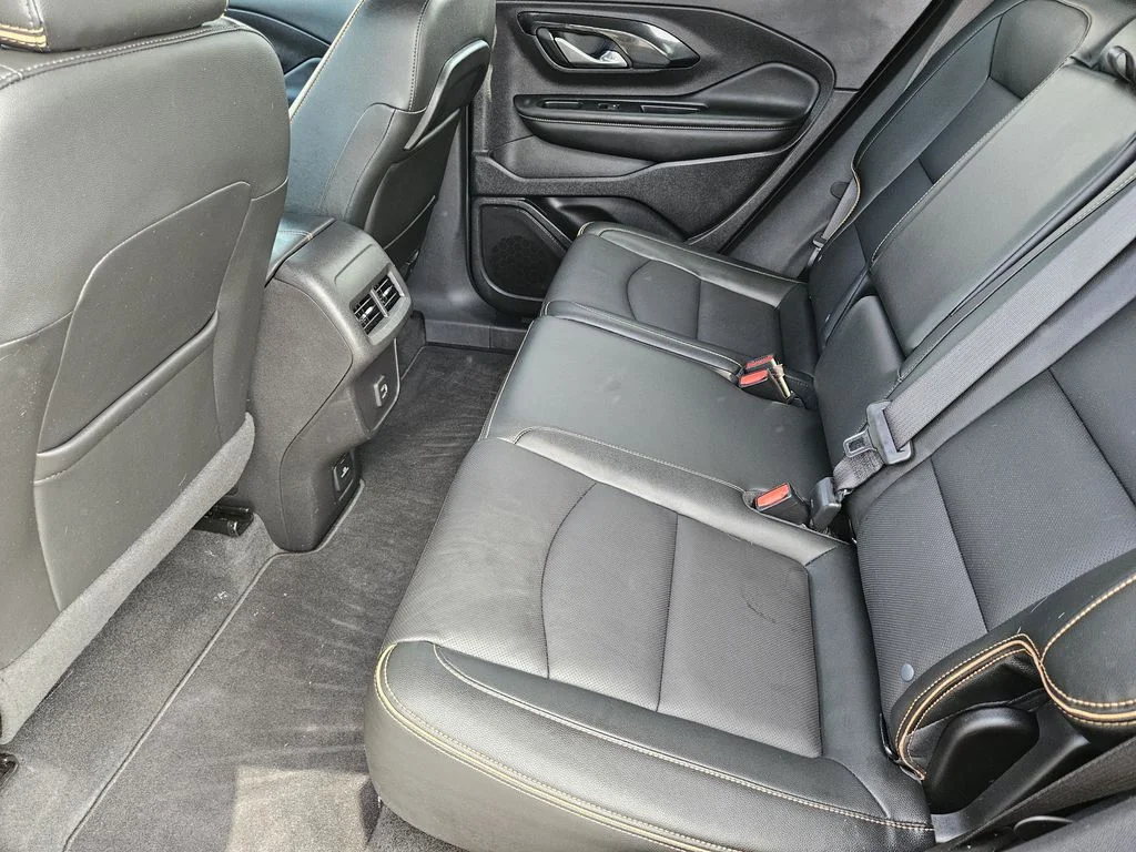 Used 2024 Silver GMC AT4 image 29
