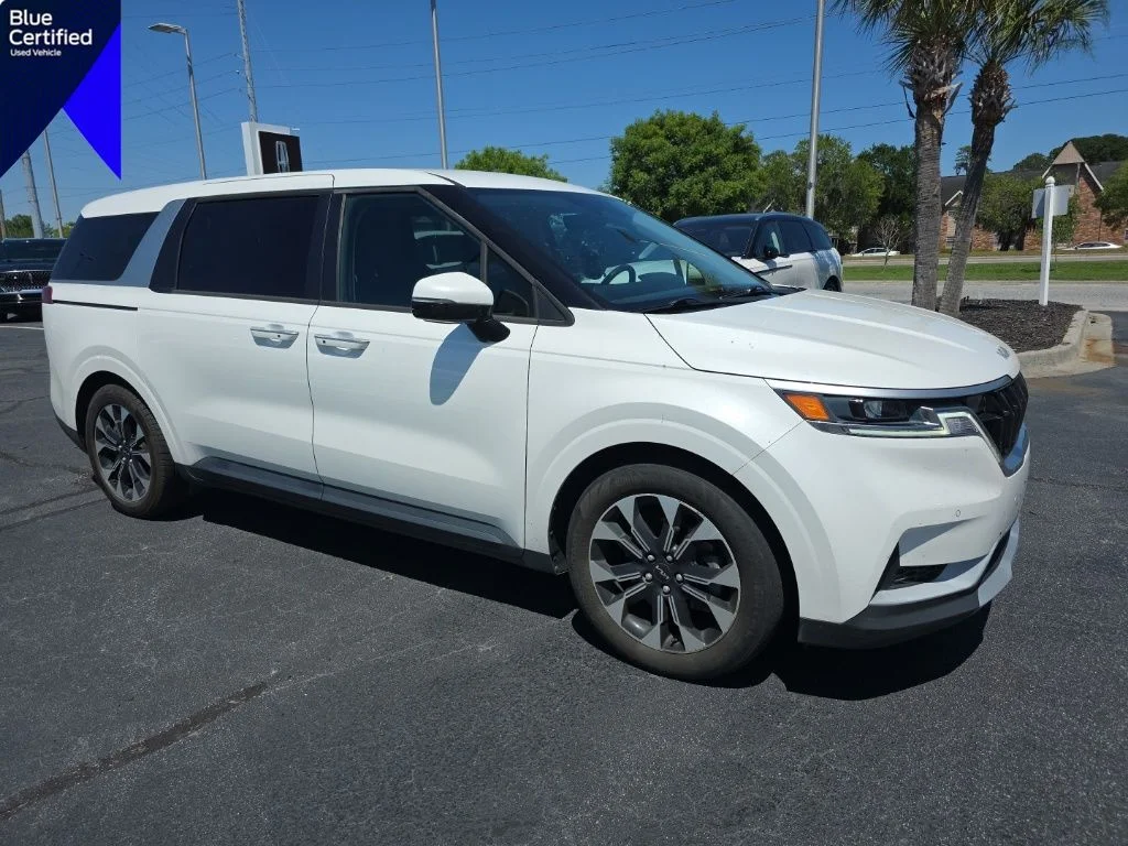 Used 2024 Snow White Pearl Kia EX image 1