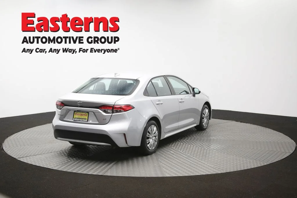 Used 2022 Silver Toyota LE image 39