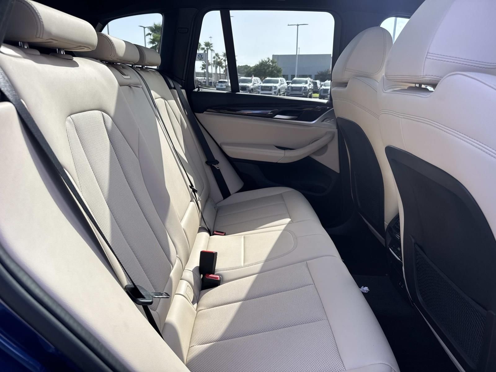 Used 2023 Blue BMW sDrive30i image 11