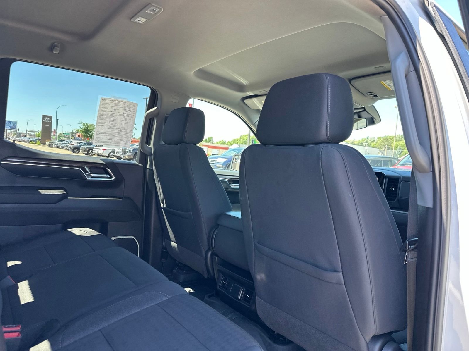Used 2024 White Chevrolet LT image 28