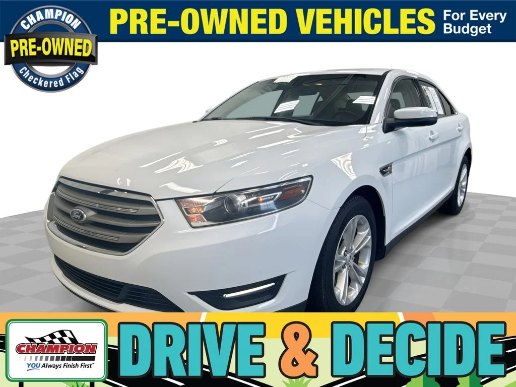 Used 2015 Oxford White Ford SEL image 1