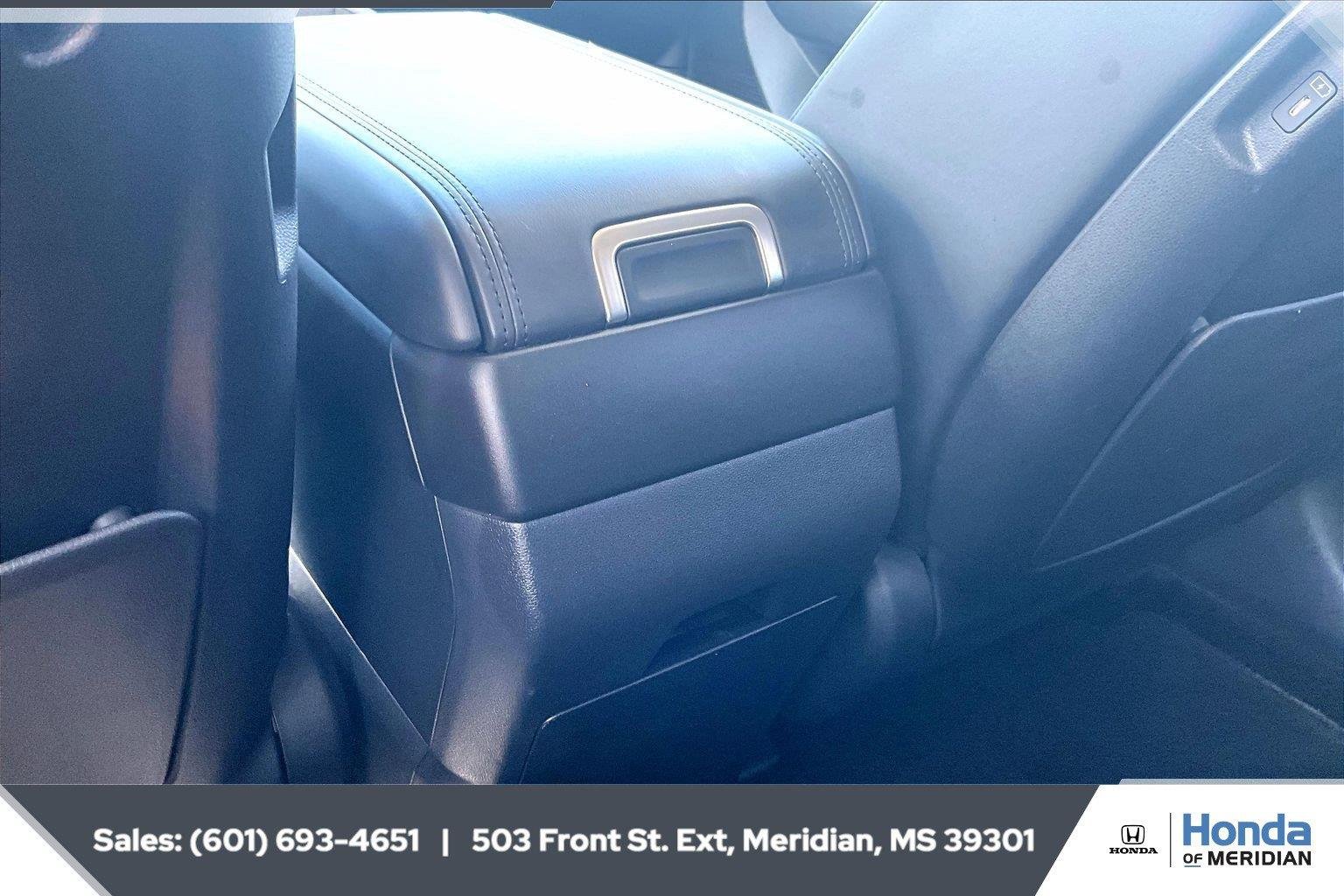 Used 2025 Hampton Gray Hyundai SEL image 24