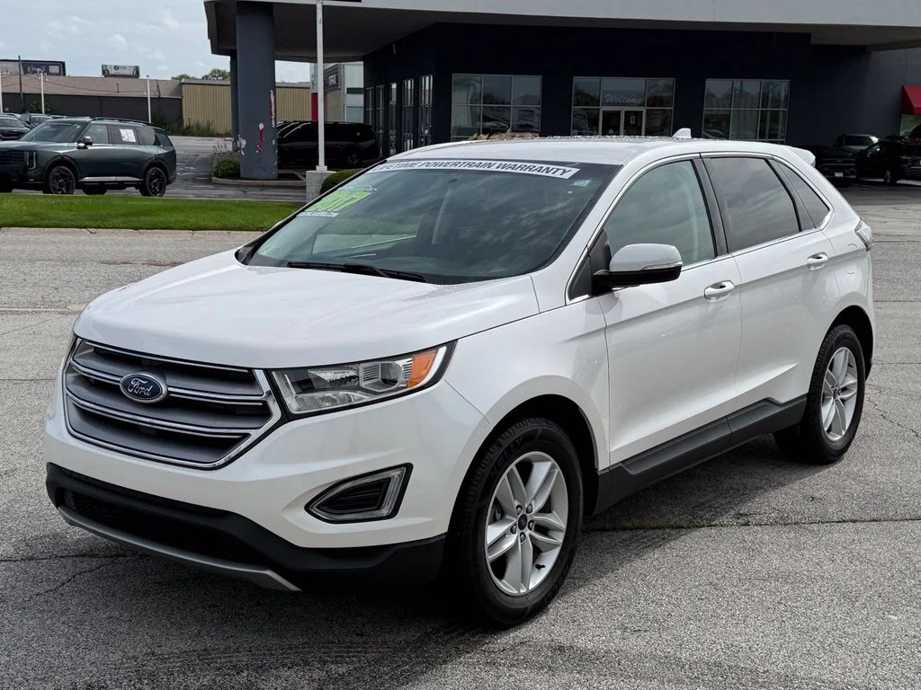 Used 2017 White Ford SEL image 3