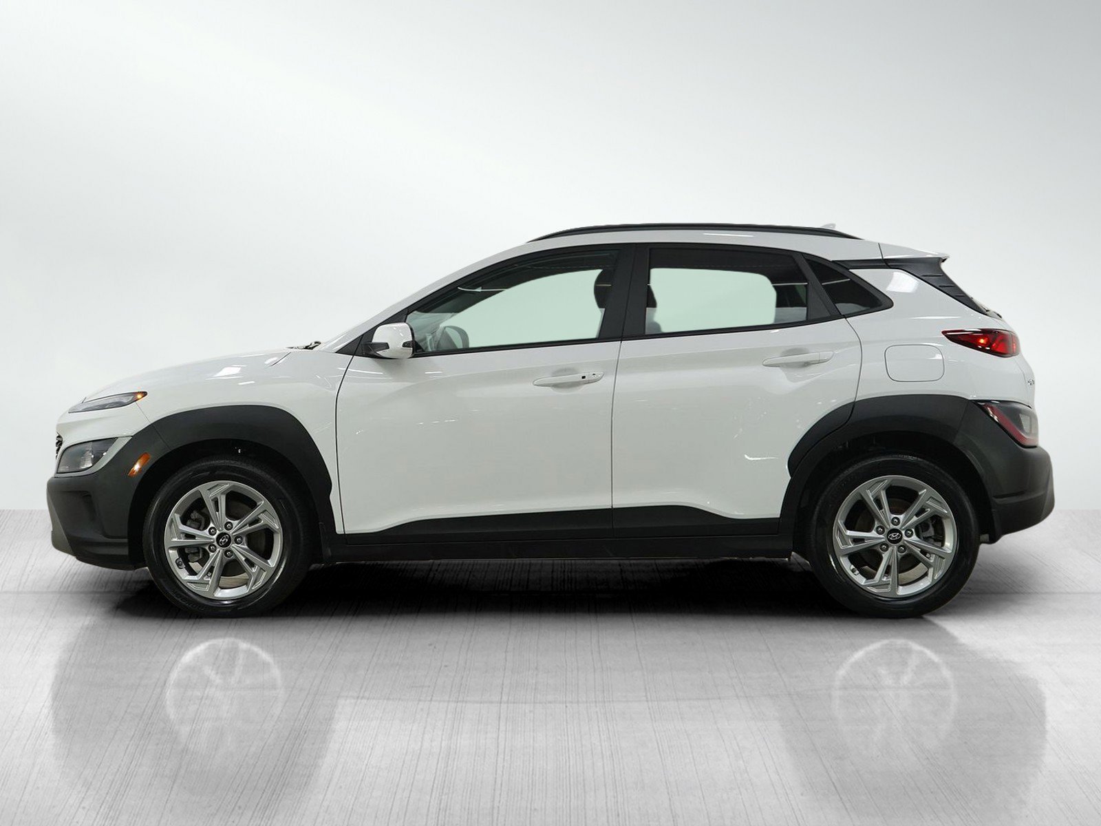 Used 2023 Hyundai Kona SEL with VIN KM8K6CAB3PU022520 for sale in Minneapolis, Minnesota