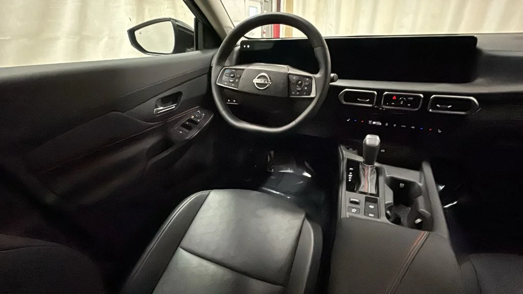 New 2026 Gray Nissan SR image 8