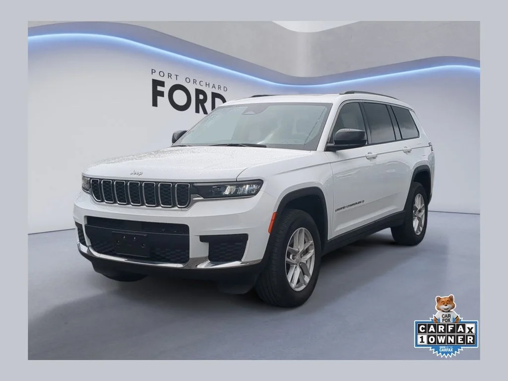2023 Jeep Grand Cherokee L Laredo 4x4's photo