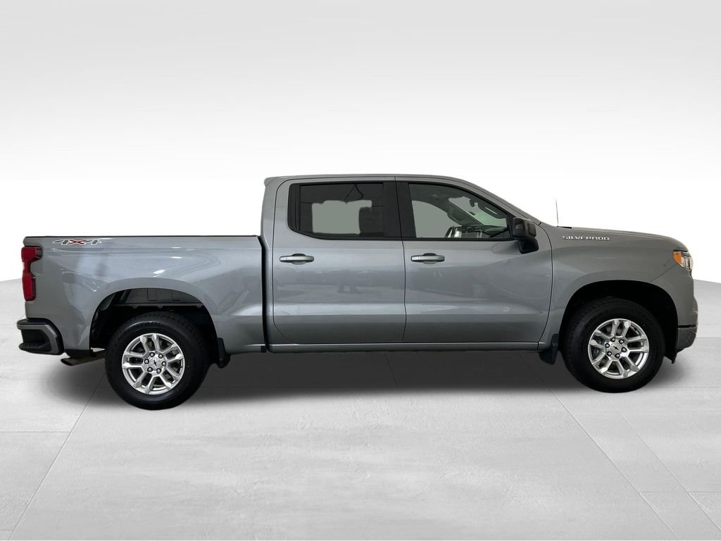 Used 2024 Gray Chevrolet RST image 7