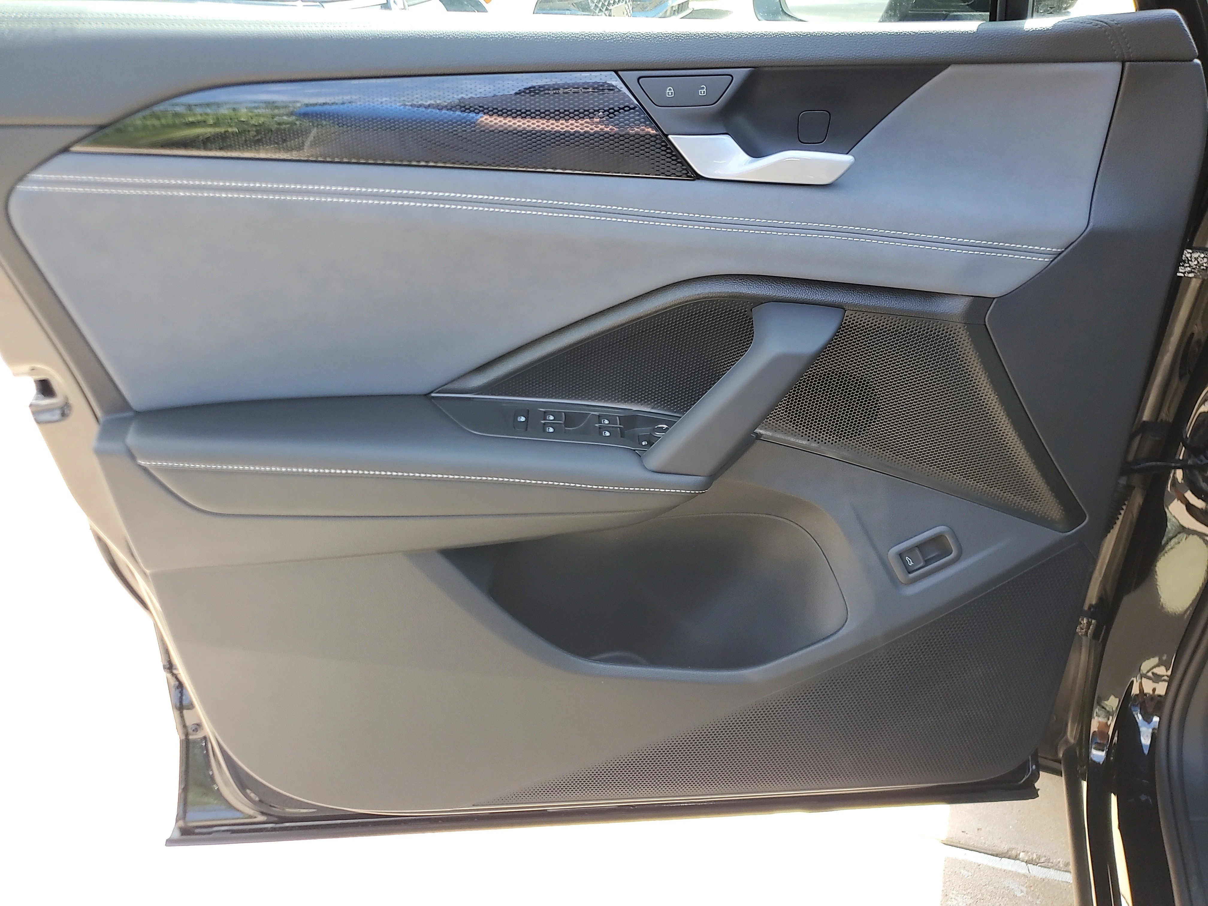 New 2026 Black Volkswagen SE image 17