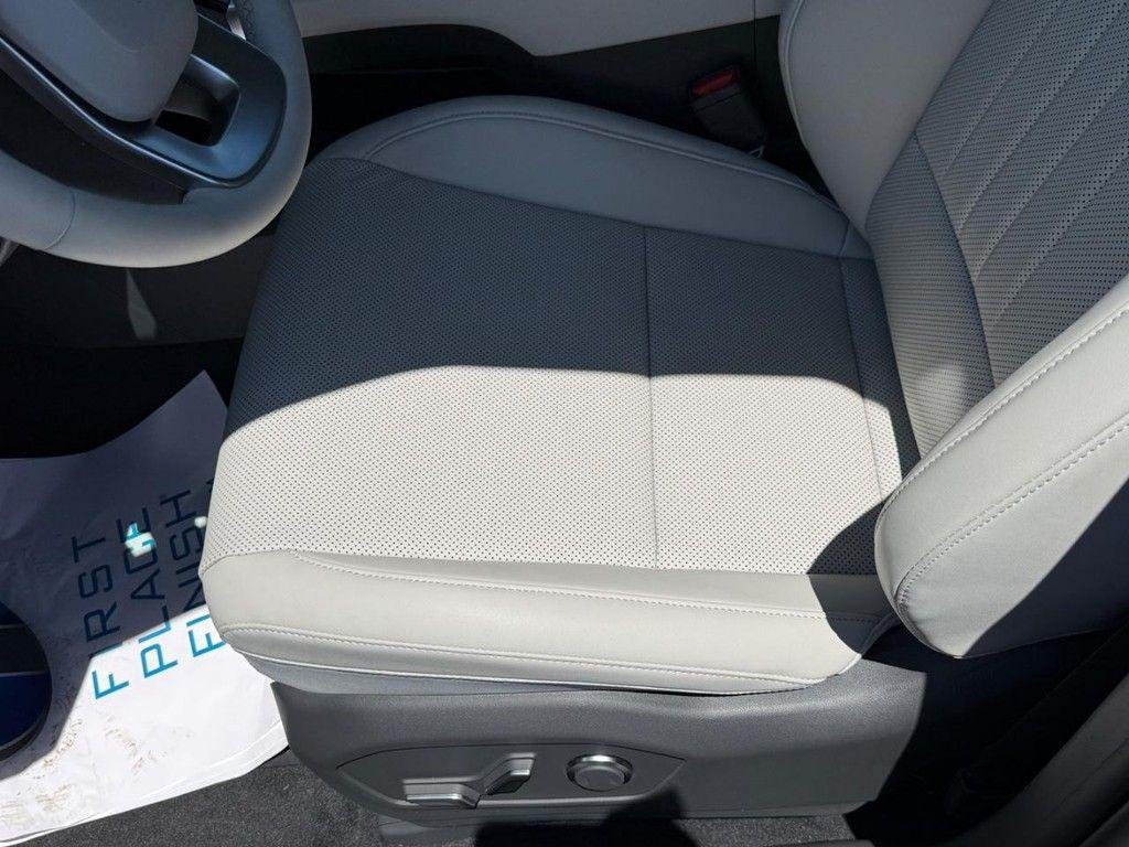 New 2026 Gray Hyundai SEL image 10
