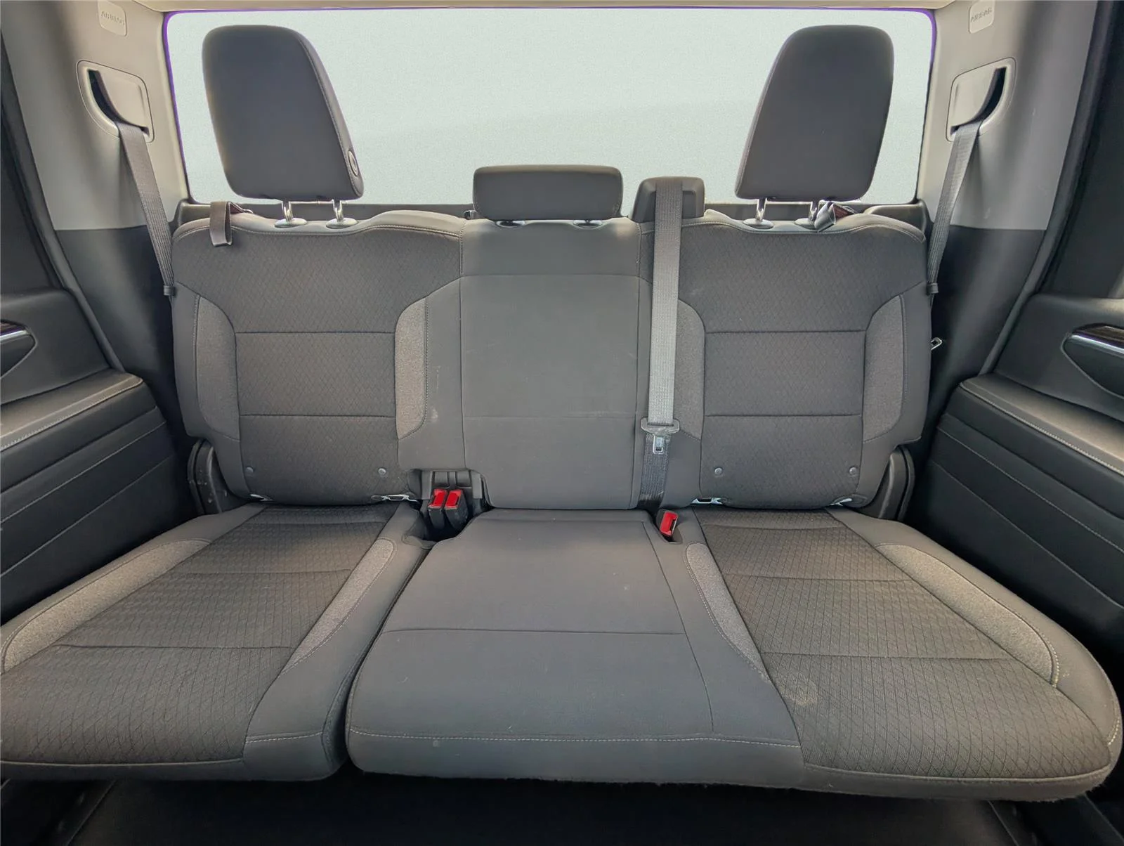 Used 2024 Summit White Chevrolet LT image 17