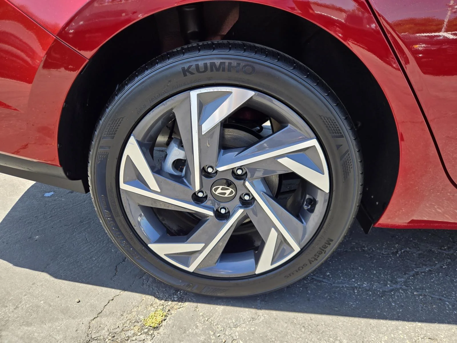 Used 2025 Ultimate Red Hyundai SEL Sport IVT image 34