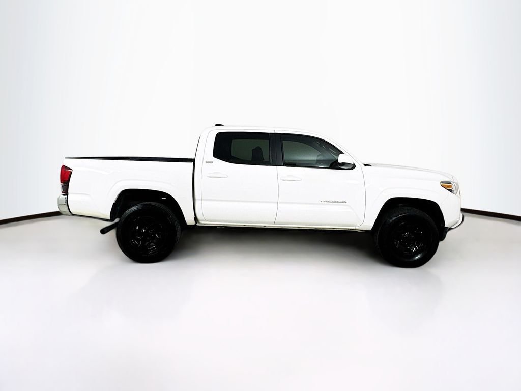Used 2022 White Toyota SR5 image 8
