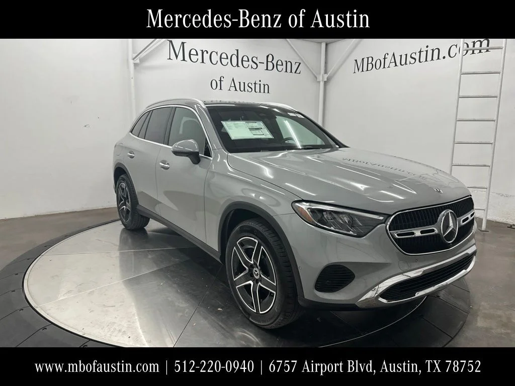 New 2027 White Mercedes-Benz GLC 300 image 1