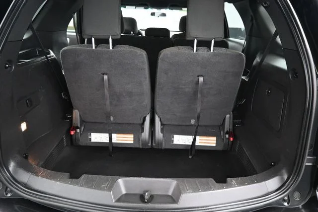 Used 2015 Black Ford XLT image 9