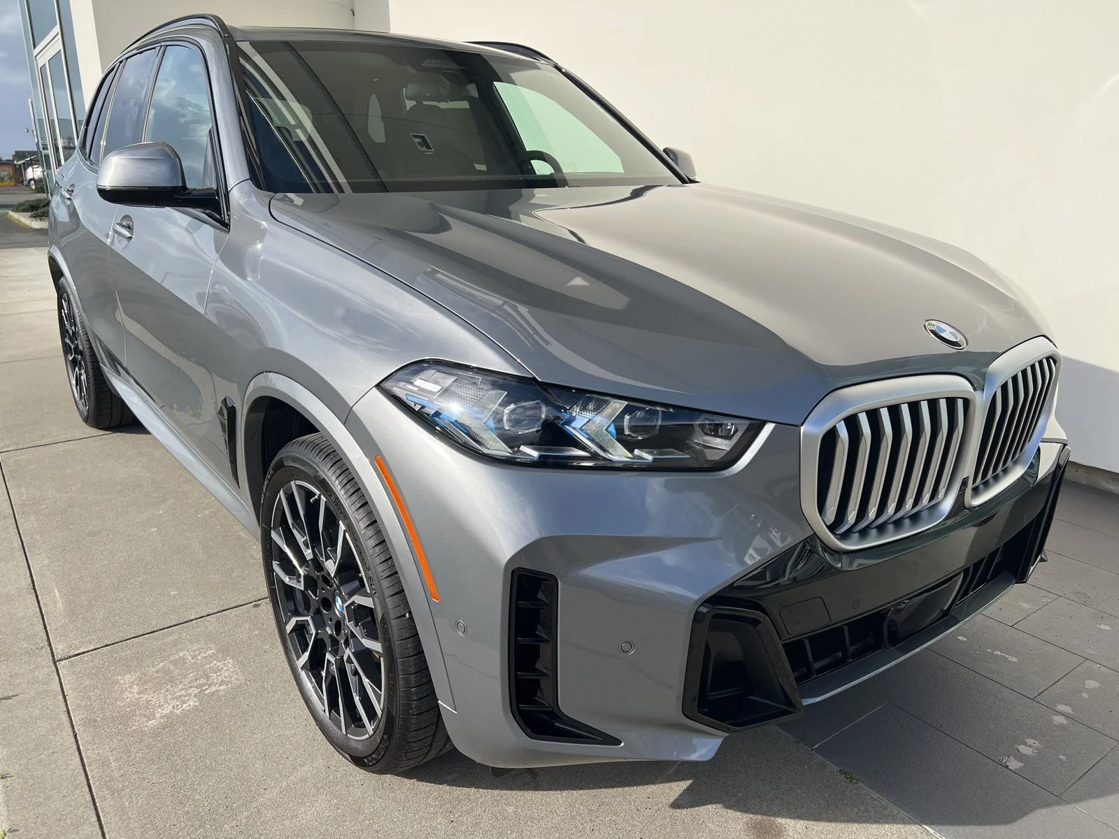 2026 BMW X5 xDrive40i's photo