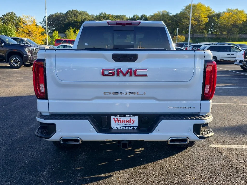 2026 GMC Sierra 1500 Denali - Photo 9