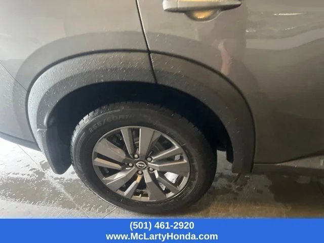 Used 2022 Gun Metallic Nissan SV image 3