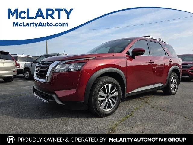 Used 2024 Red Nissan SL image 1